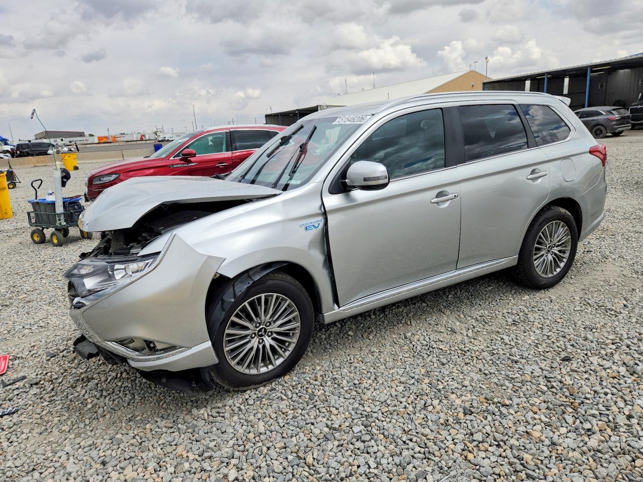 MITSUBISHI OUTLANDER 2022 — 2