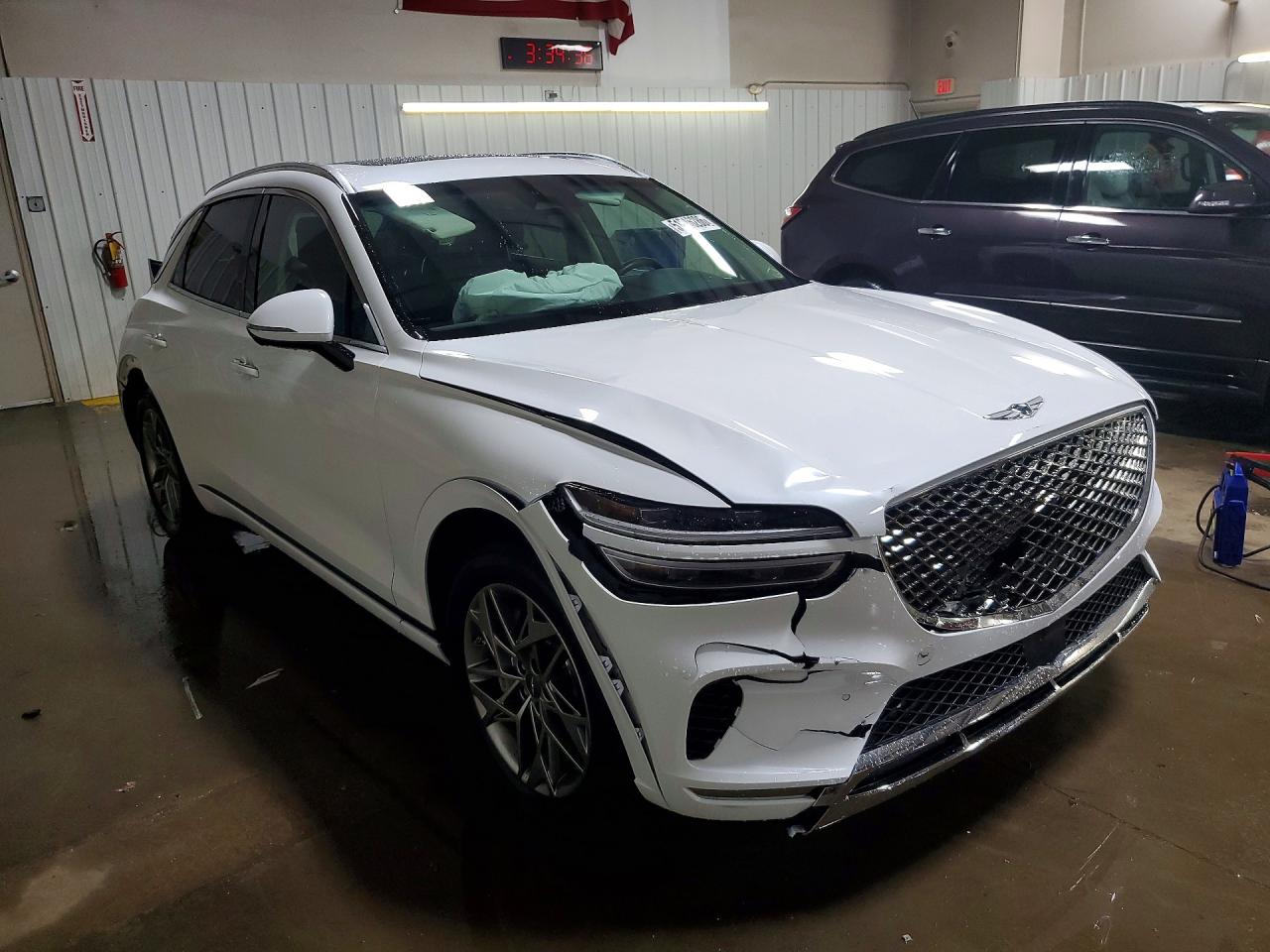 GENESIS GV70 2025 — 5