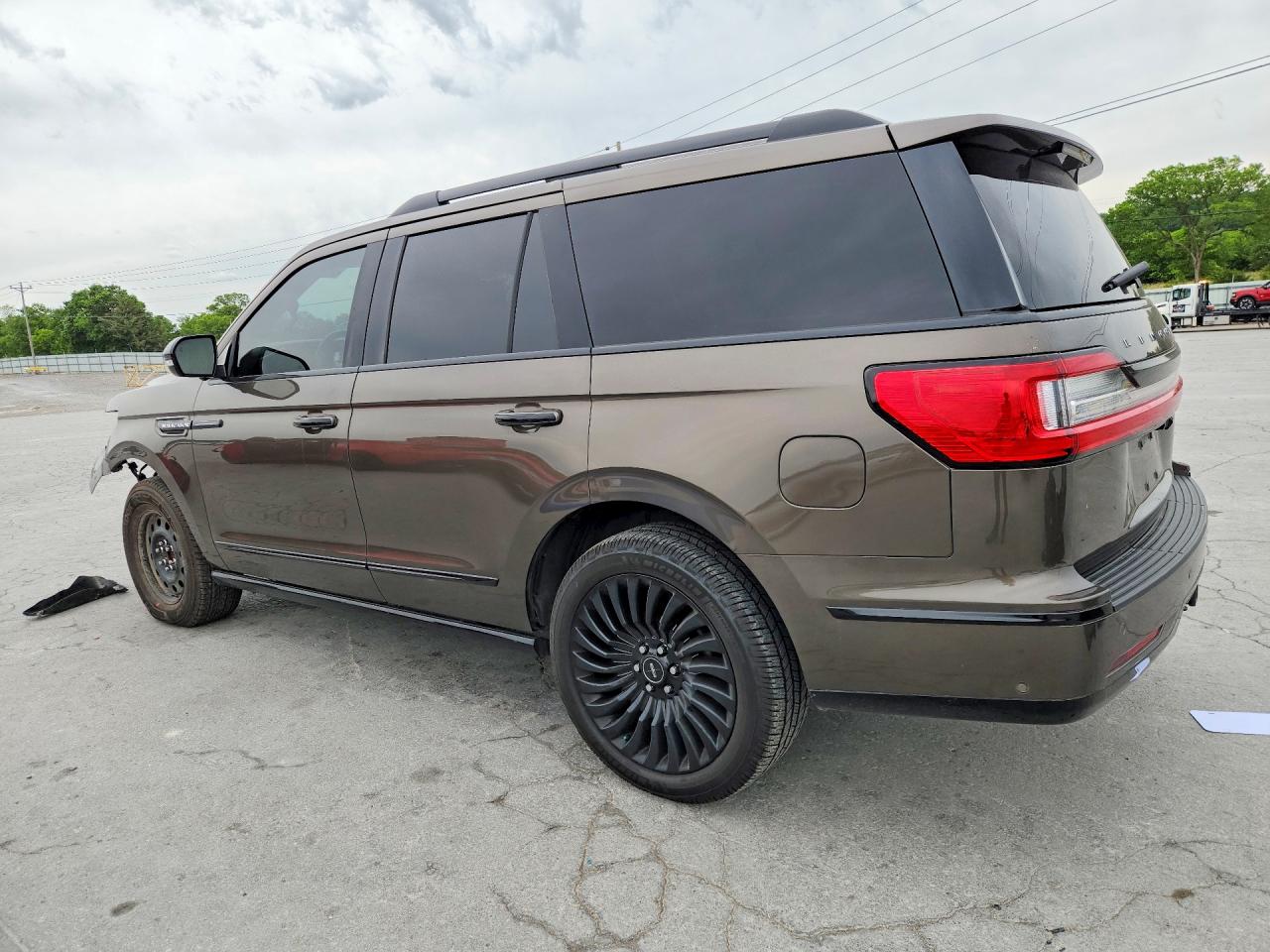 LINCOLN NAVIGATOR 2018 — 3