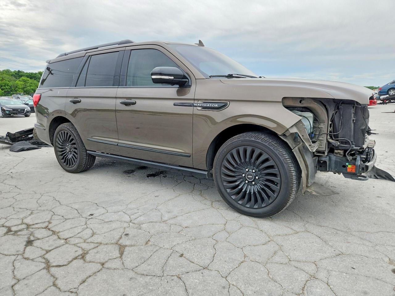 LINCOLN NAVIGATOR 2018 — 5
