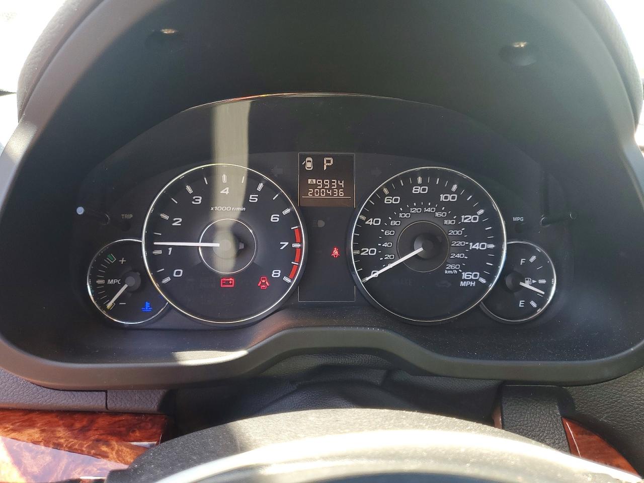 SUBARU OUTBACK 2011 — 10