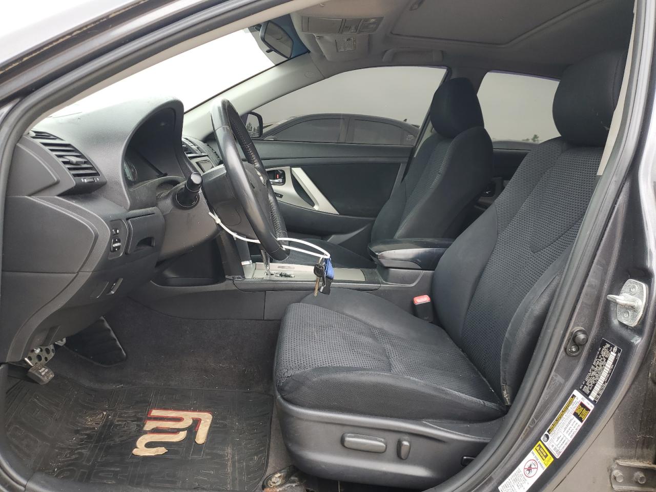 TOYOTA CAMRY 2011 — 8