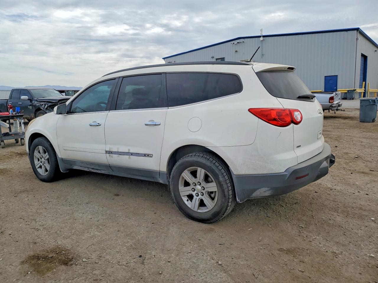 CHEVROLET TRAVERSE 2011 — 3