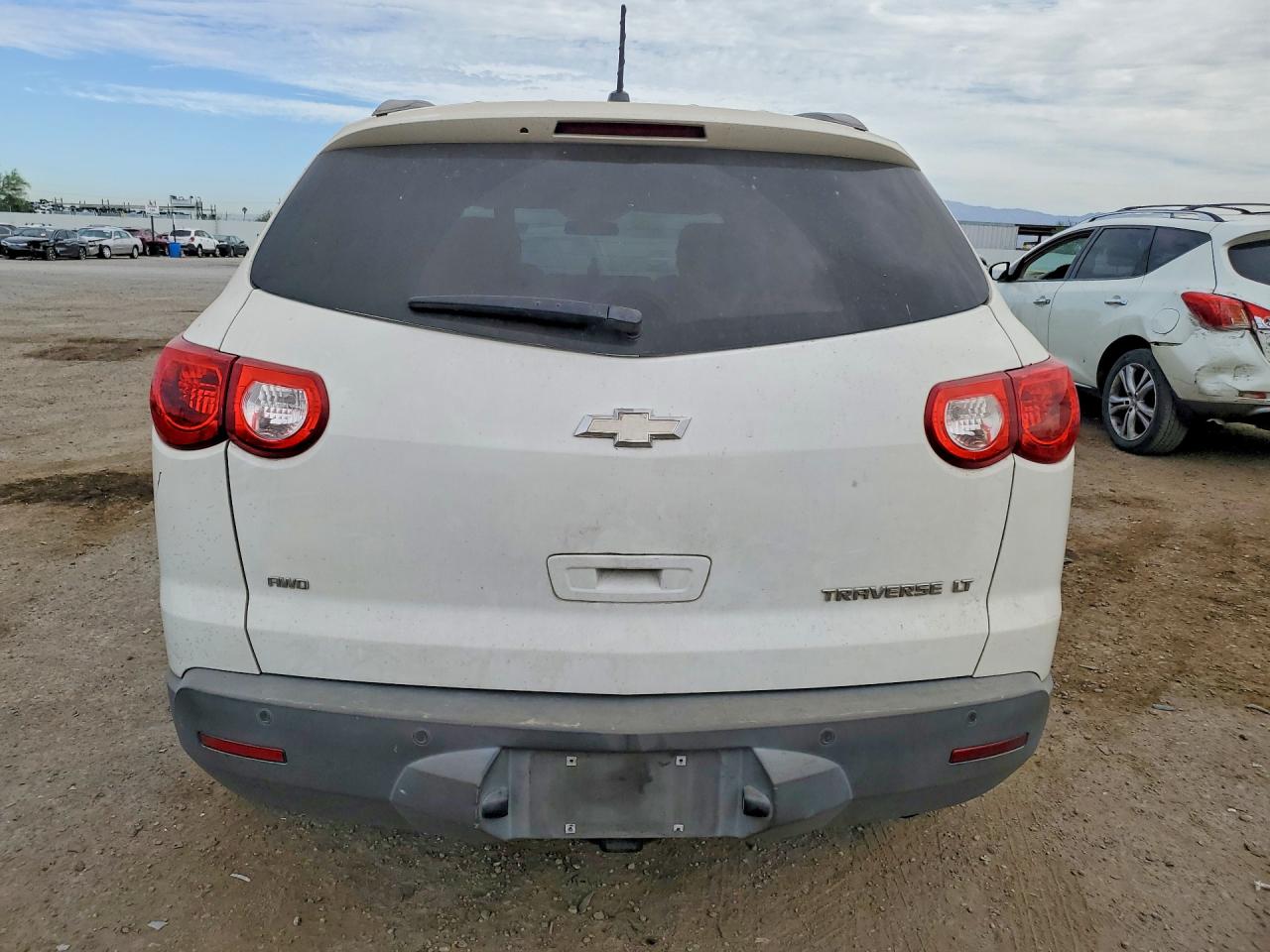 CHEVROLET TRAVERSE 2011 — 7