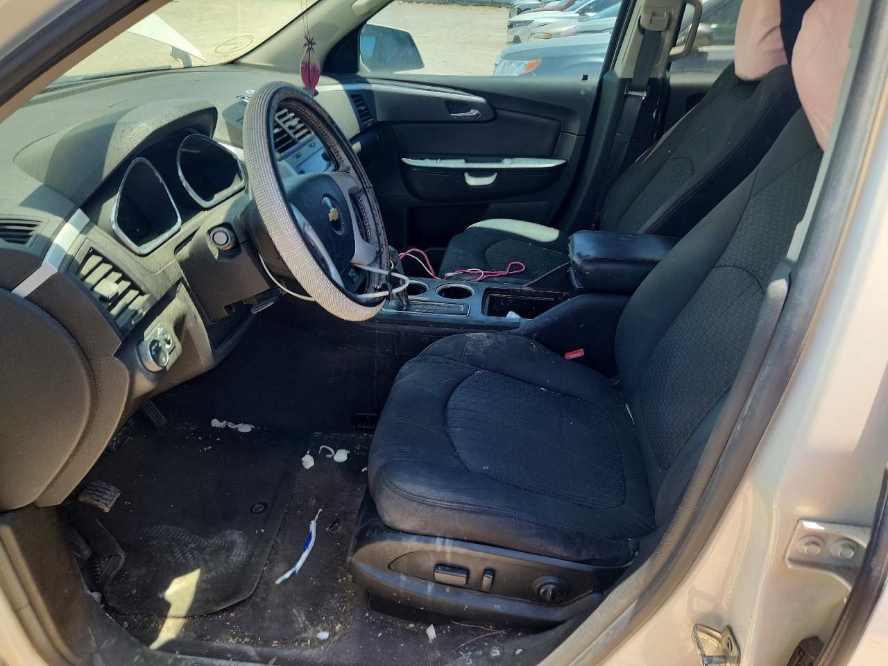 CHEVROLET TRAVERSE 2011 — 8