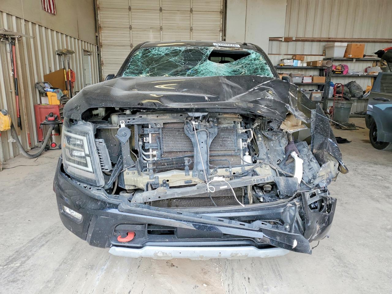 NISSAN TITAN 2021 — 6