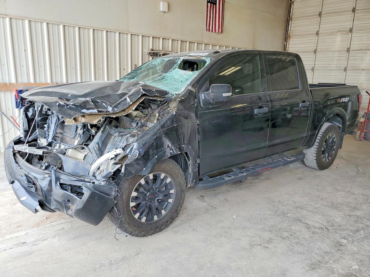 NISSAN TITAN 2021 — 2