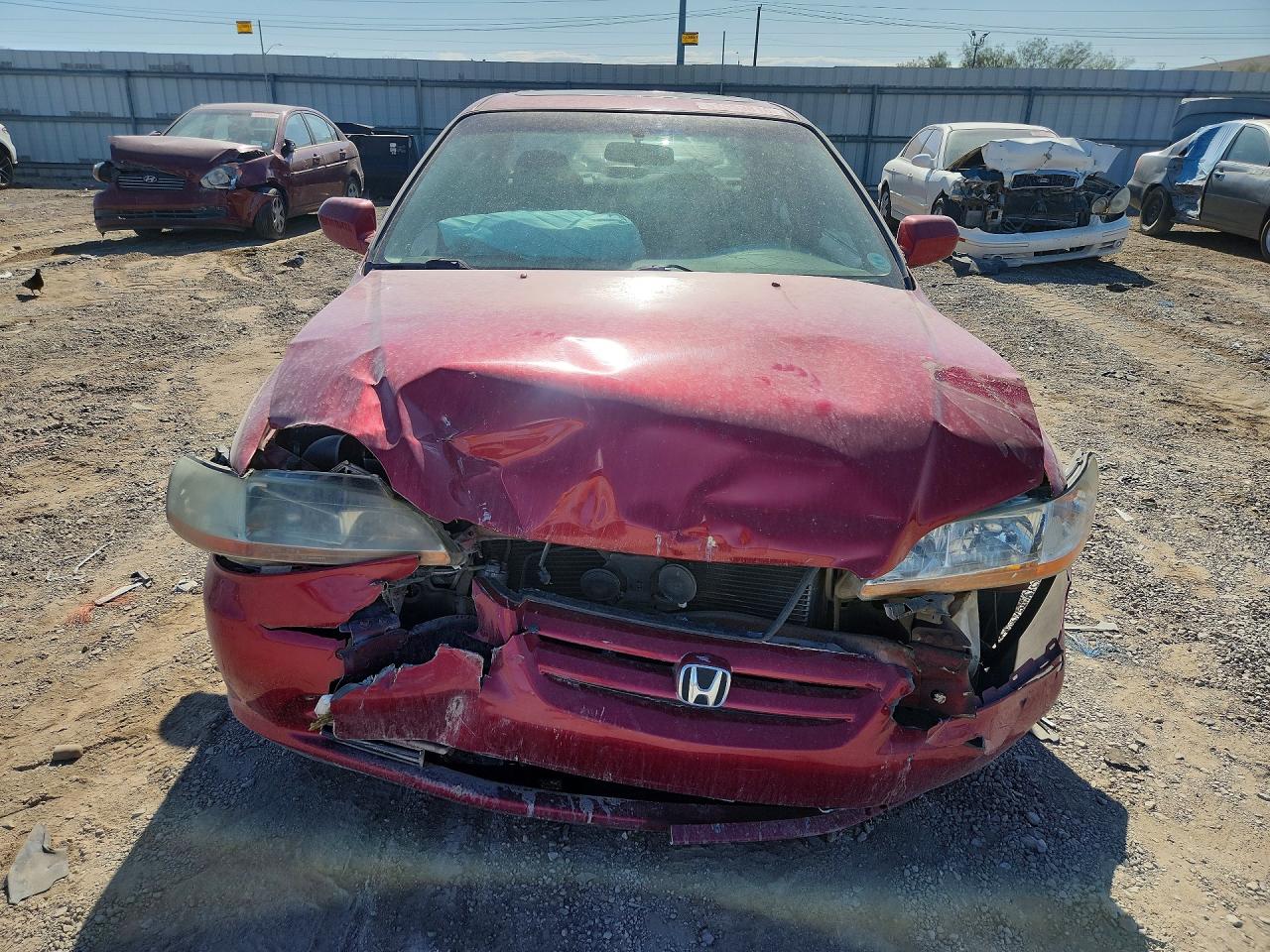 HONDA ACCORD 2001 — 6
