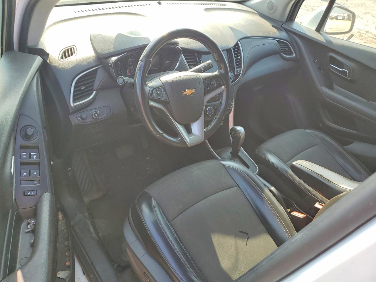 CHEVROLET TRAX 2018 — 9