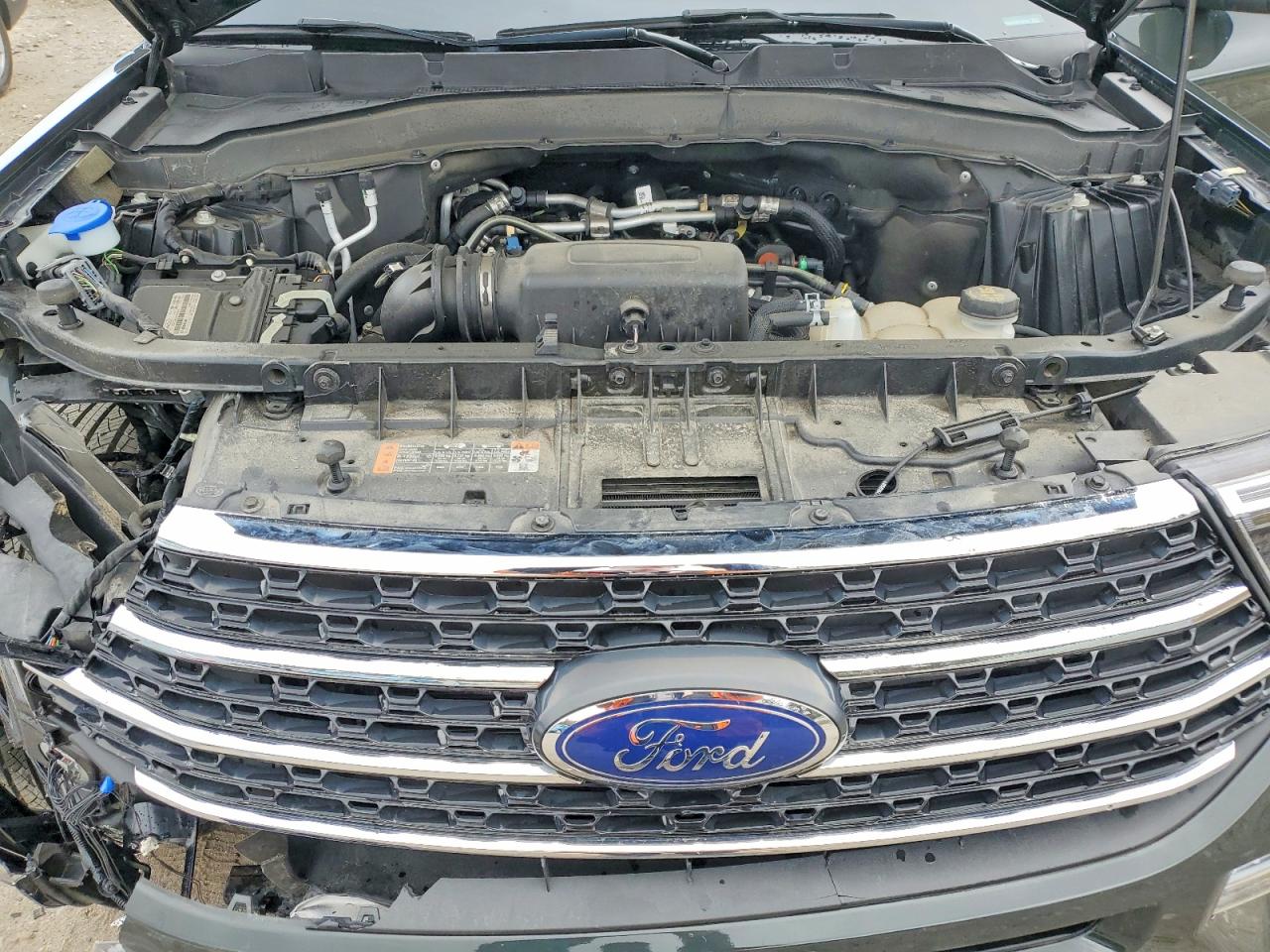 FORD EXPLORER 2023 — 13