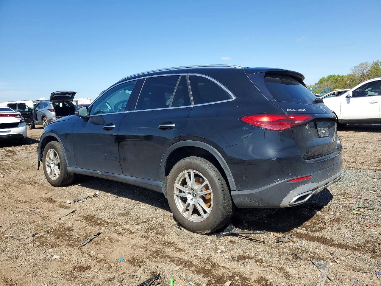 MERCEDES-BENZ GLC 2023 — 3