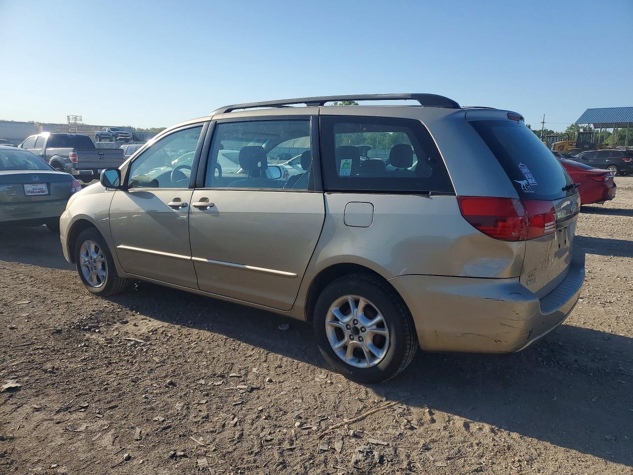 TOYOTA SIENNA 2005 — 3