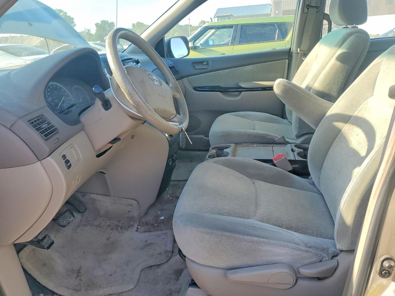 TOYOTA SIENNA 2005 — 8