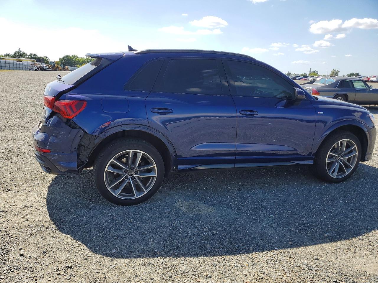 AUDI Q3 2022 — 4