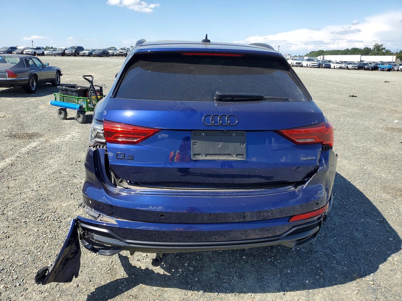 AUDI Q3 2022 — 7