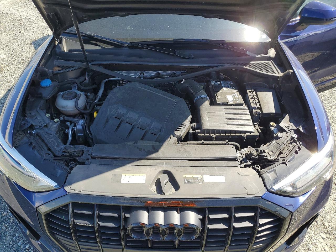 AUDI Q3 2022 — 13