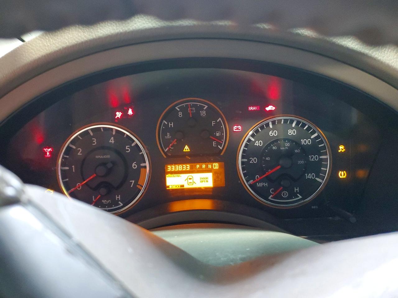 NISSAN ARMADA 2012 — 10