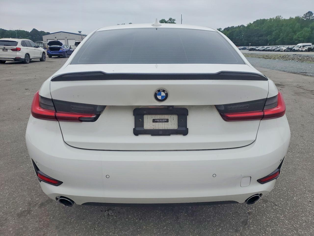 BMW 330XI 2022 — 7