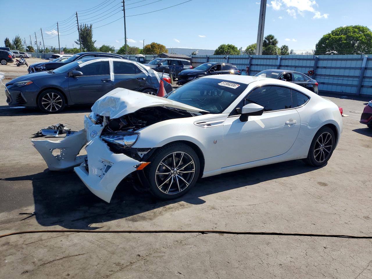 2017 TOYOTA 86 BASE
