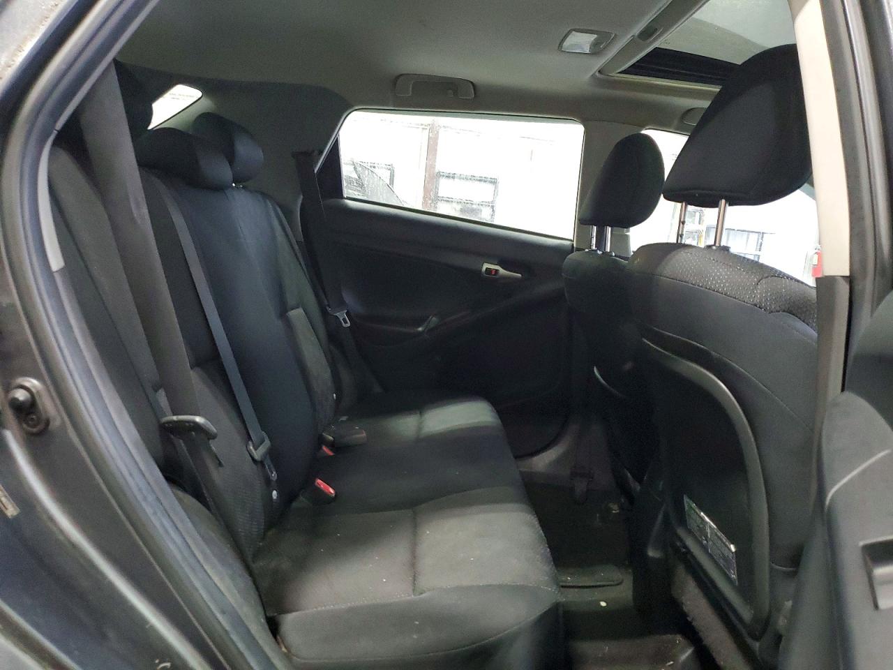 TOYOTA COROLLA MATRIX 2010 — 11