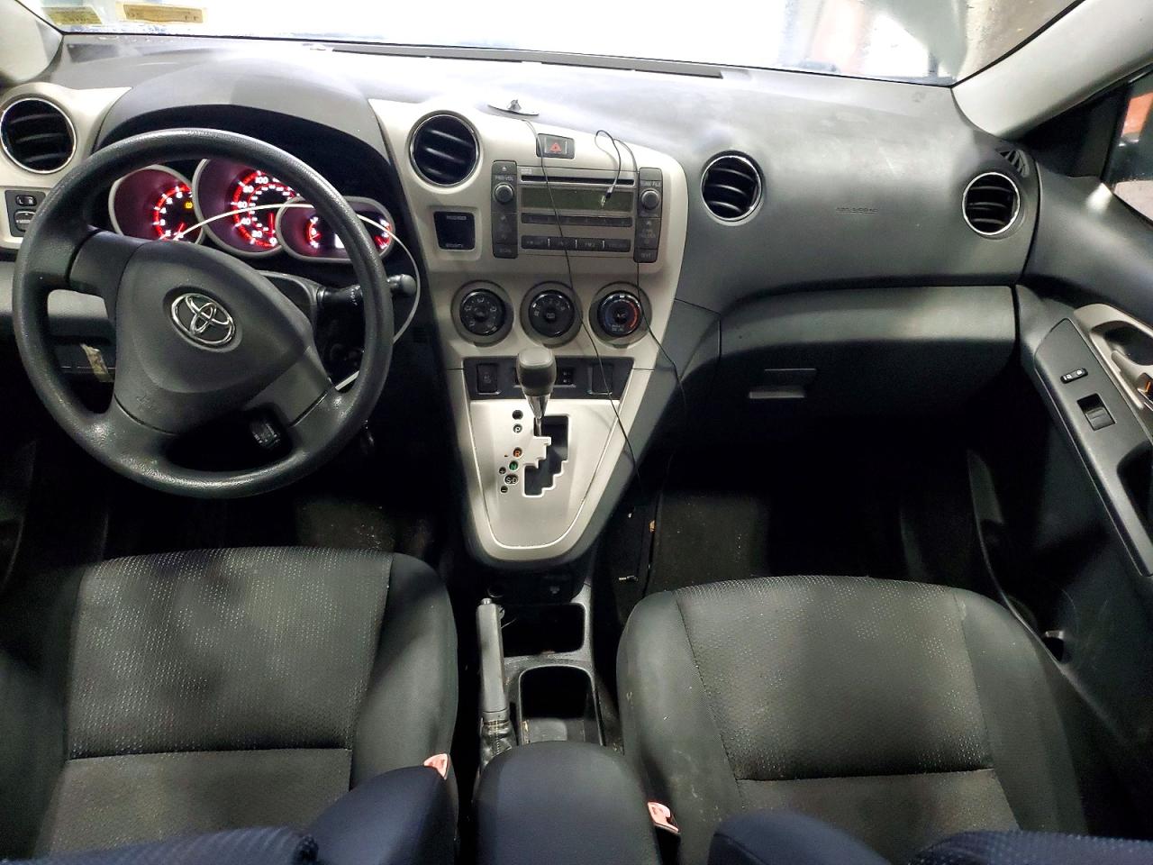 TOYOTA COROLLA MATRIX 2010 — 9