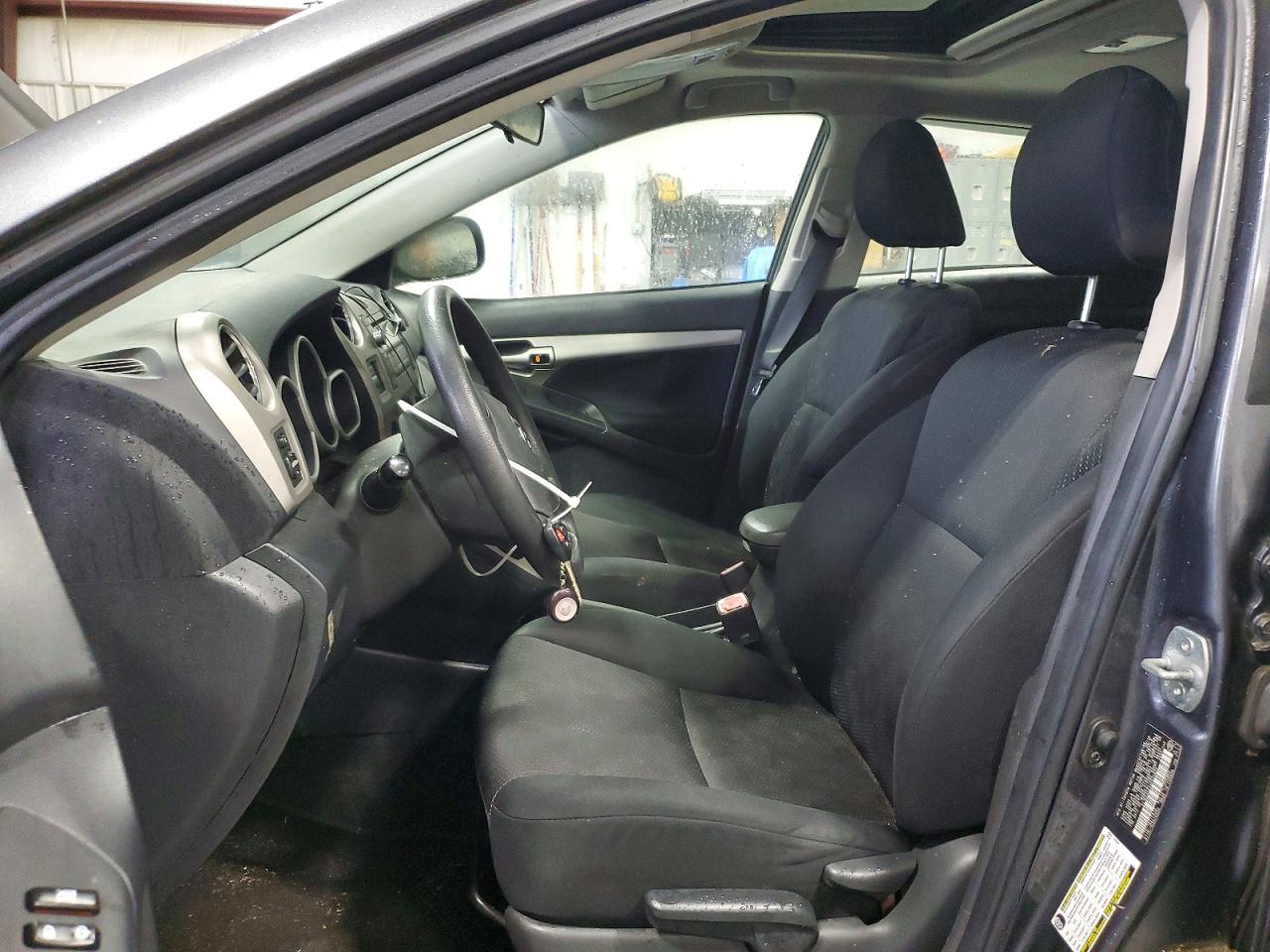 TOYOTA COROLLA MATRIX 2010 — 8