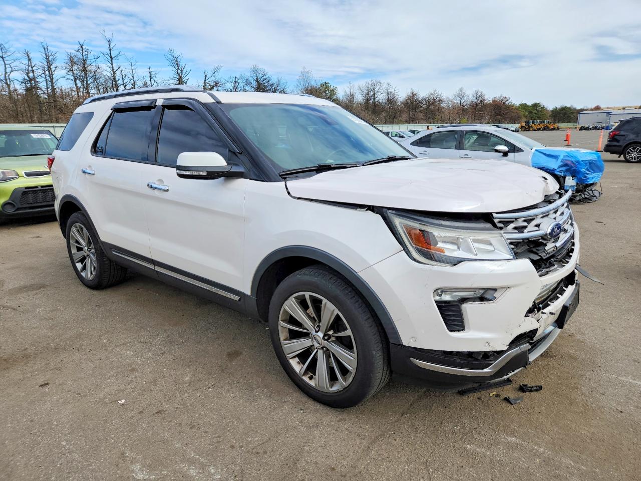 FORD EXPLORER 2018 — 4