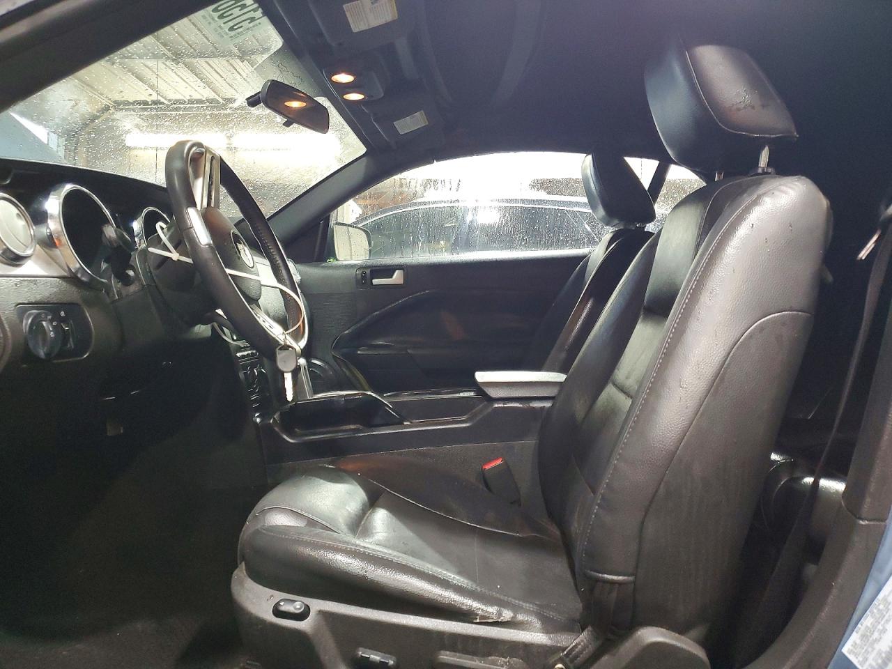 FORD MUSTANG 2005 — 8