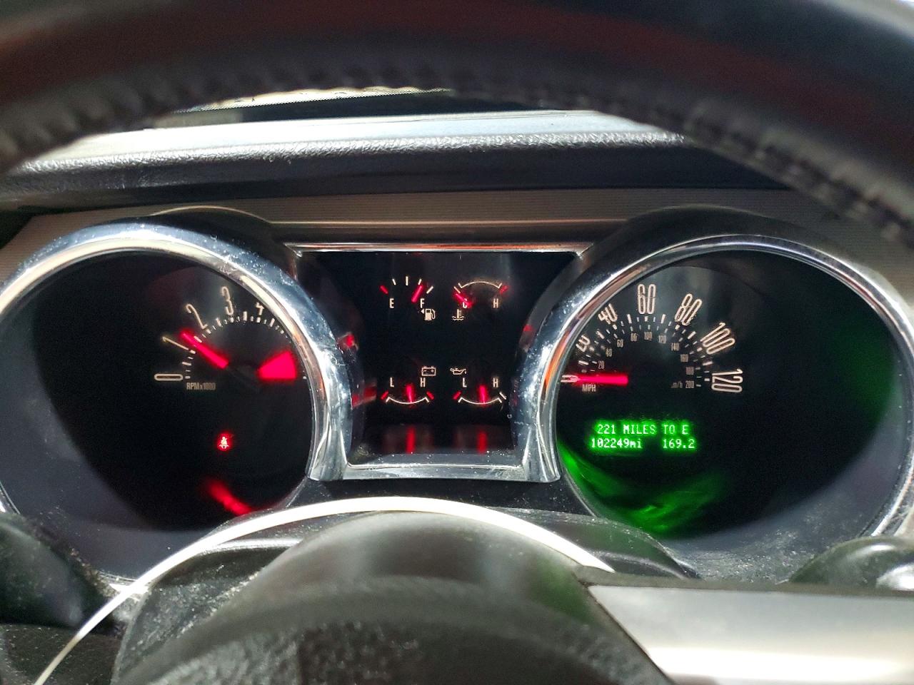 FORD MUSTANG 2005 — 10