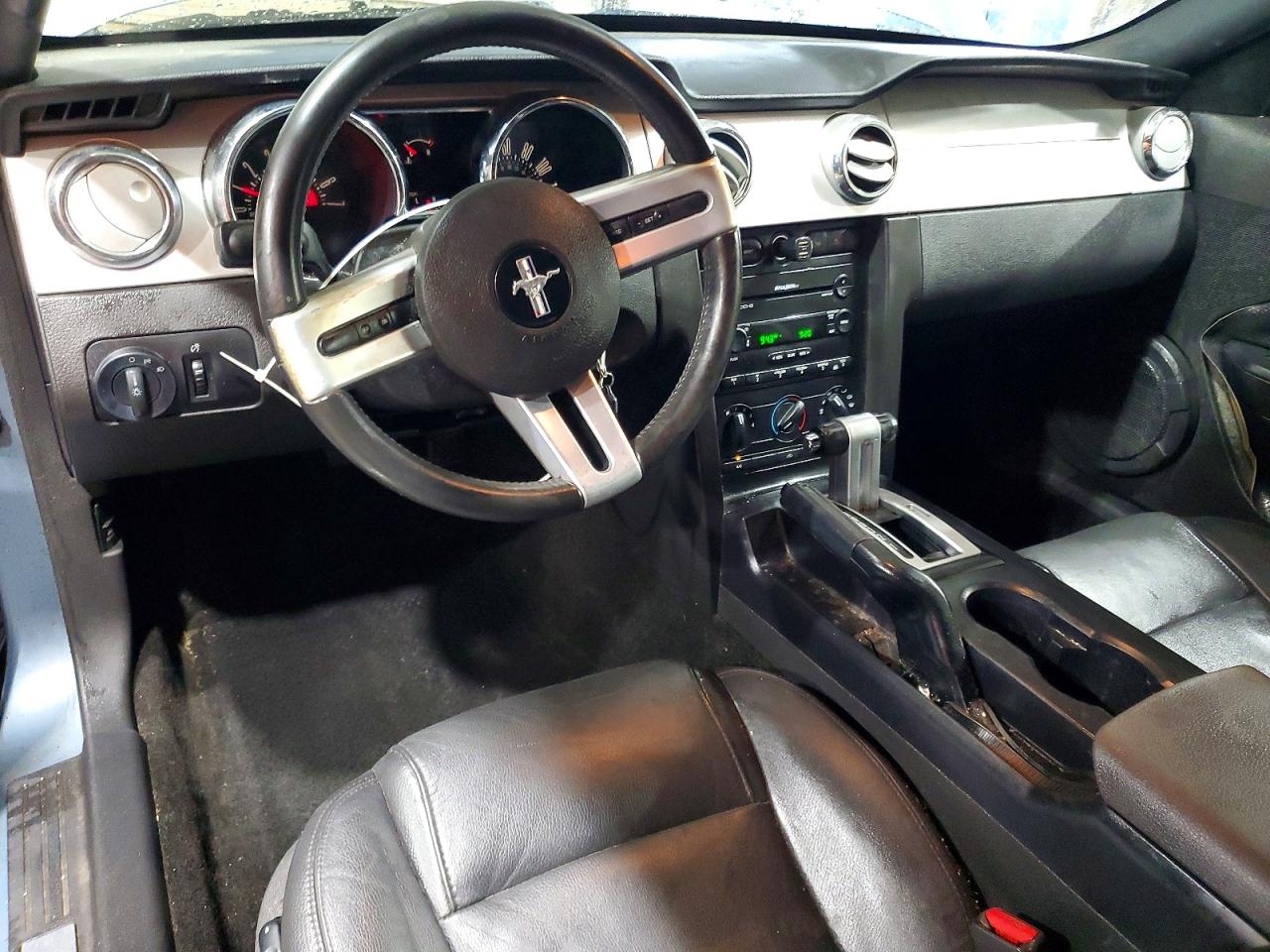 FORD MUSTANG 2005 — 9