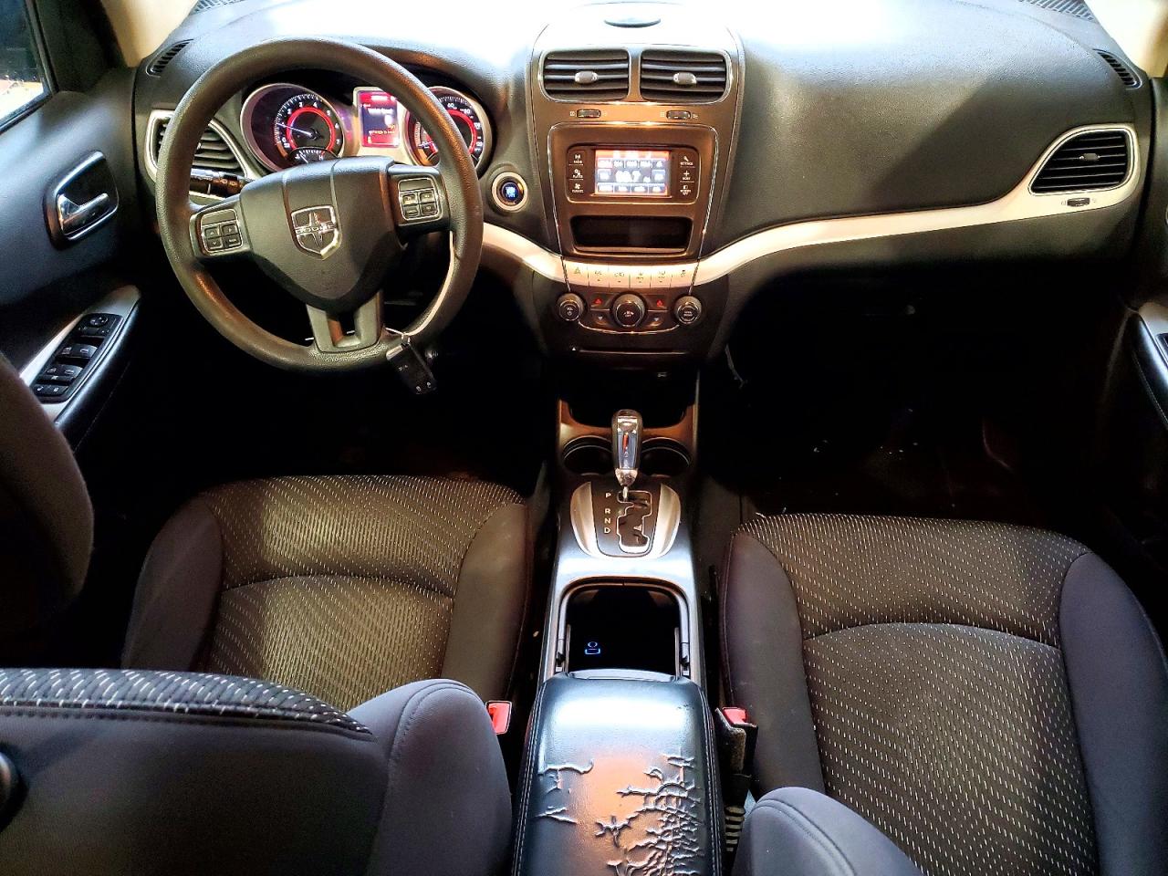 DODGE JOURNEY 2013 — 9