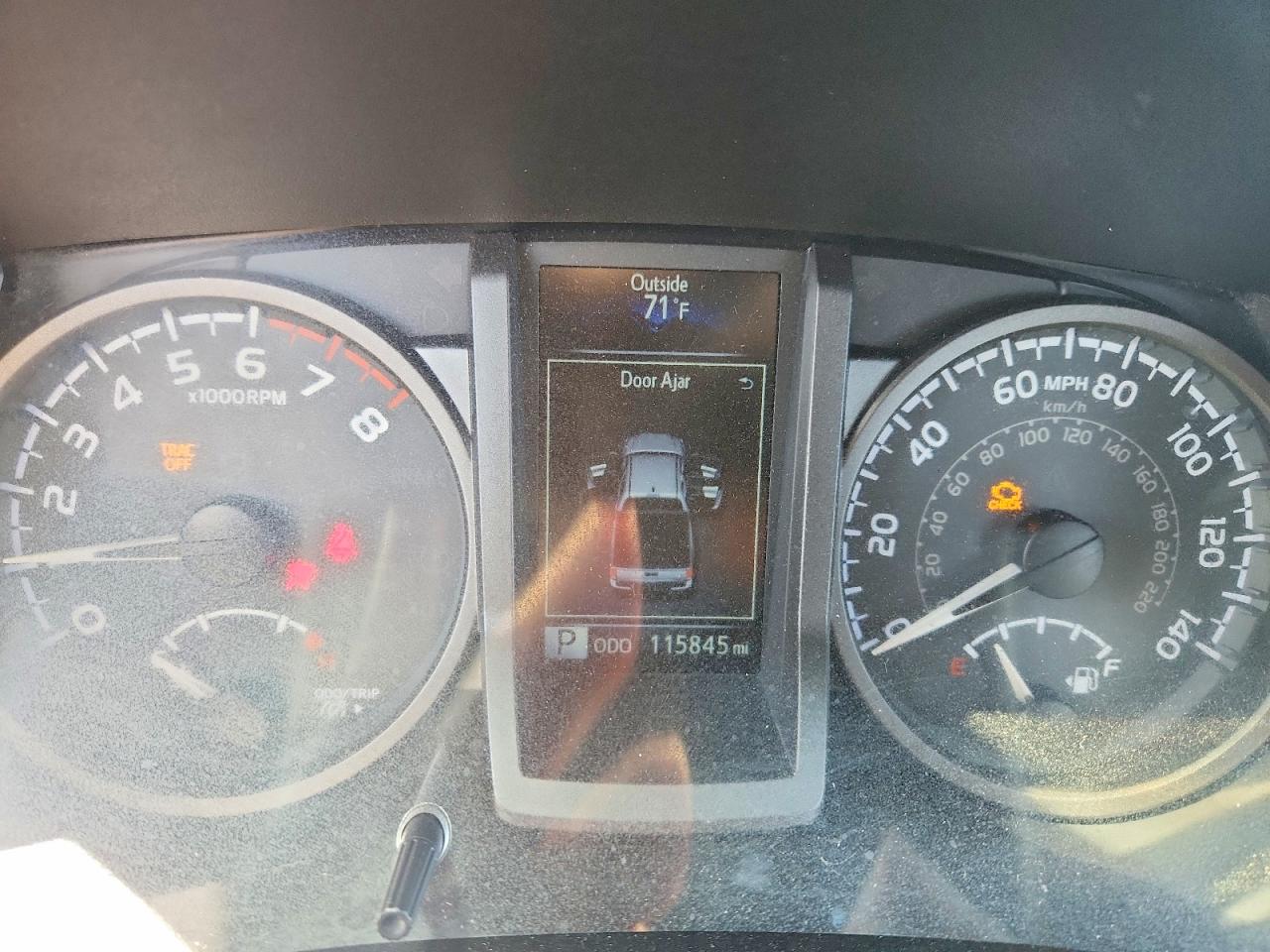 TOYOTA TACOMA 2017 — 10