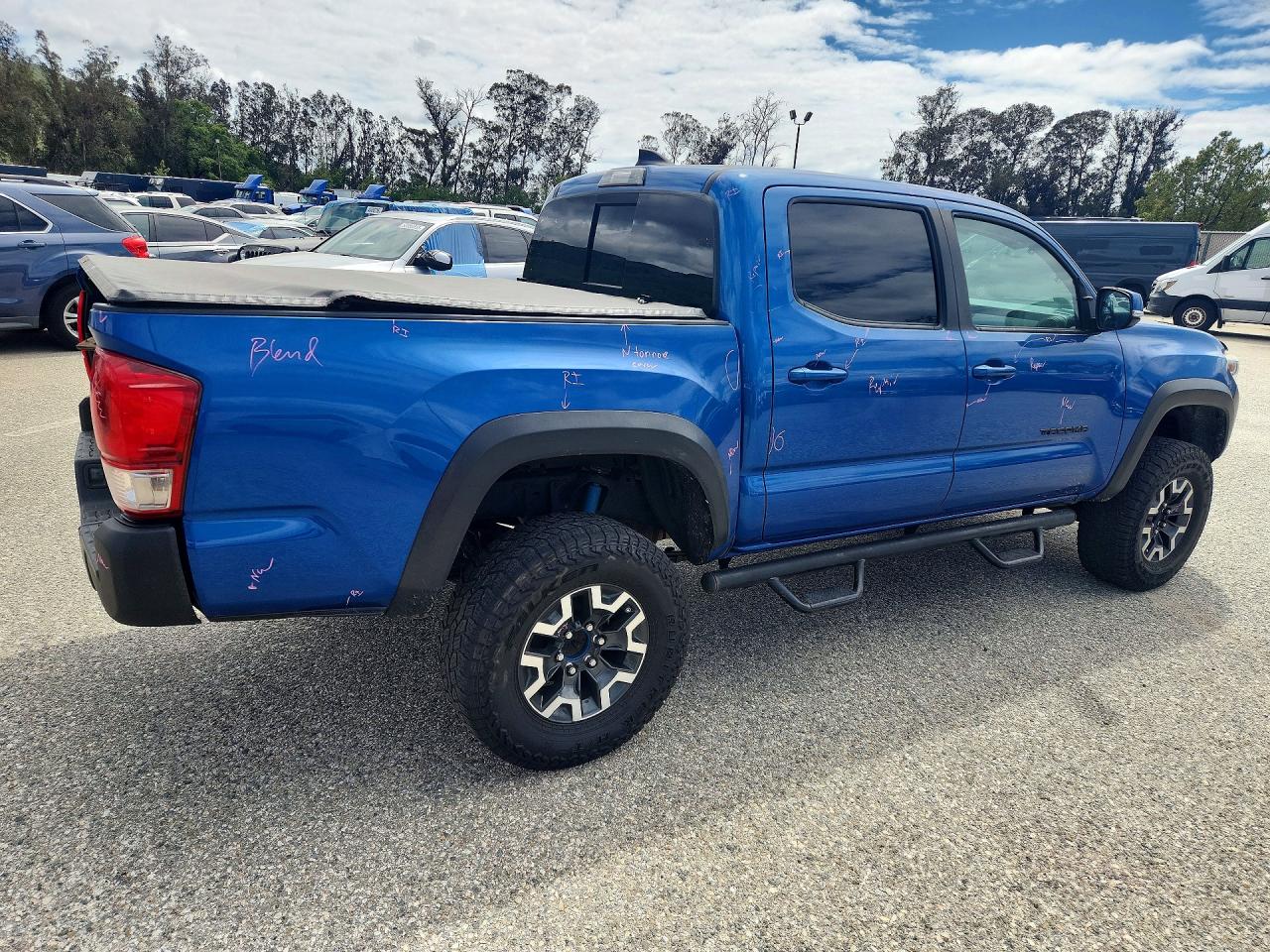 TOYOTA TACOMA 2017 — 4