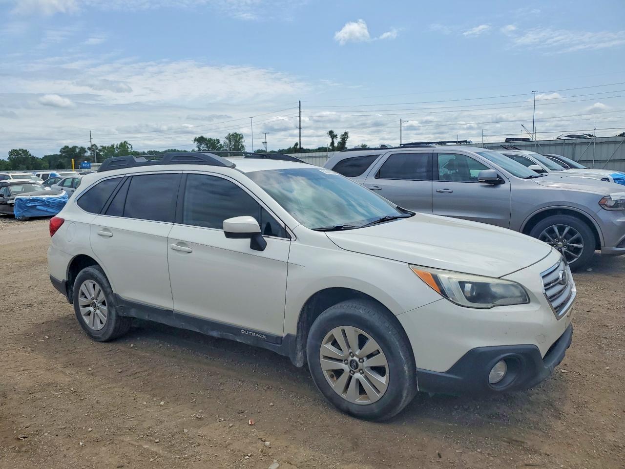 SUBARU OUTBACK 2016 — 5