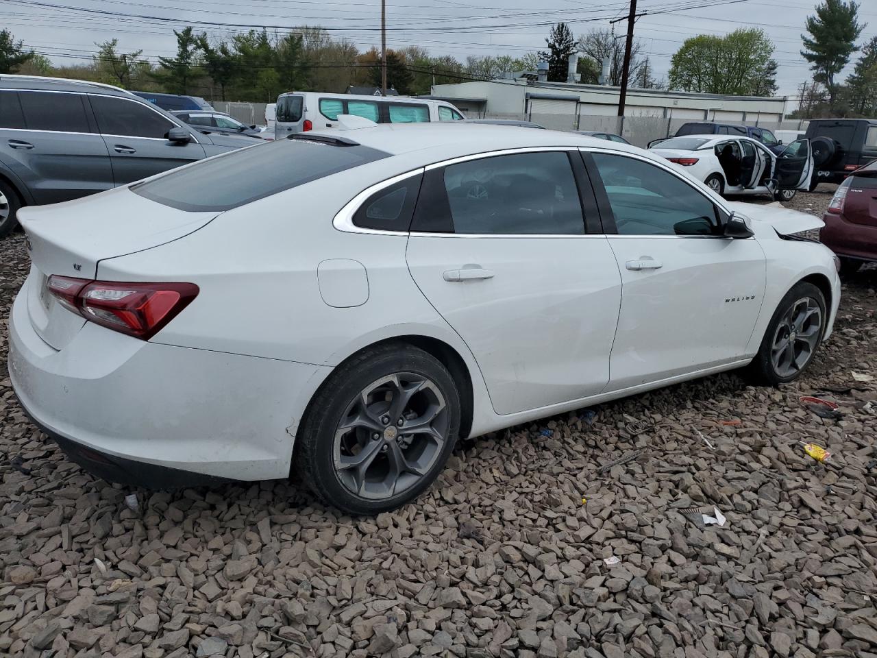 CHEVROLET MALIBU 2022 — 4