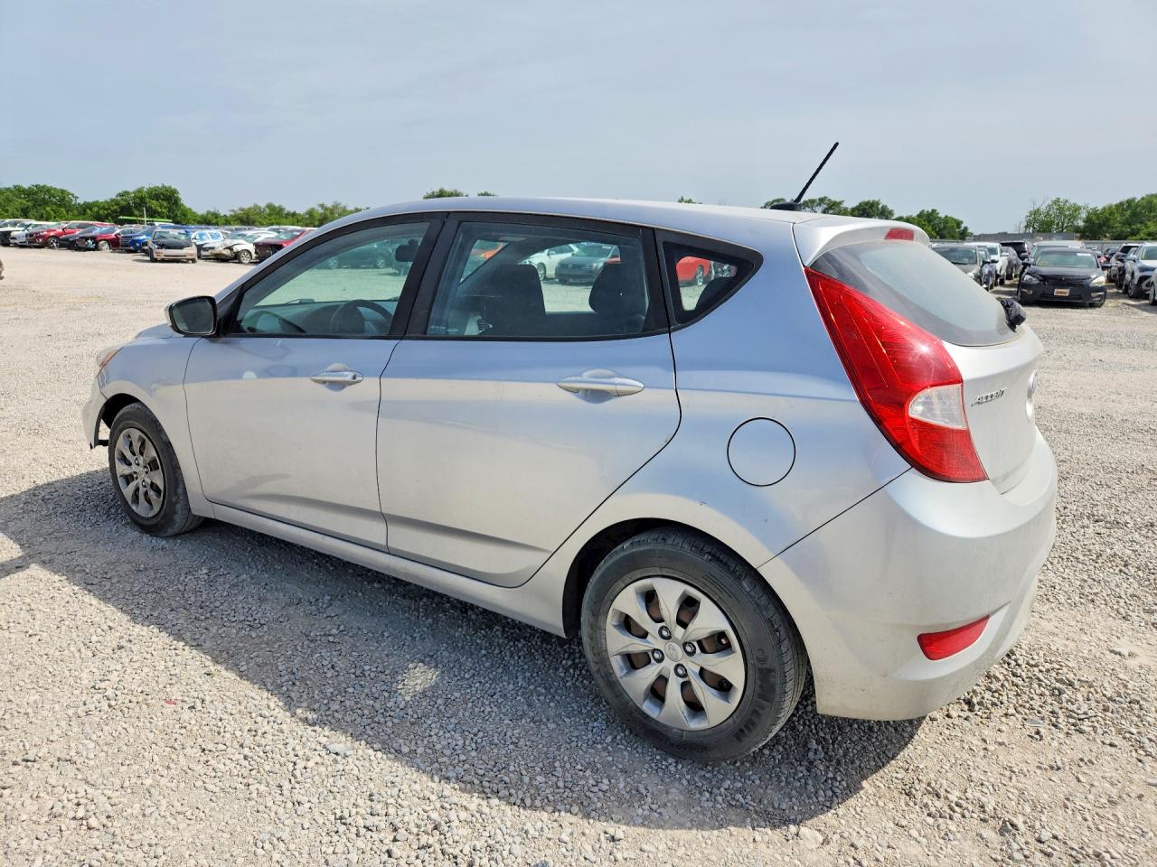 HYUNDAI ACCENT 2017 — 3