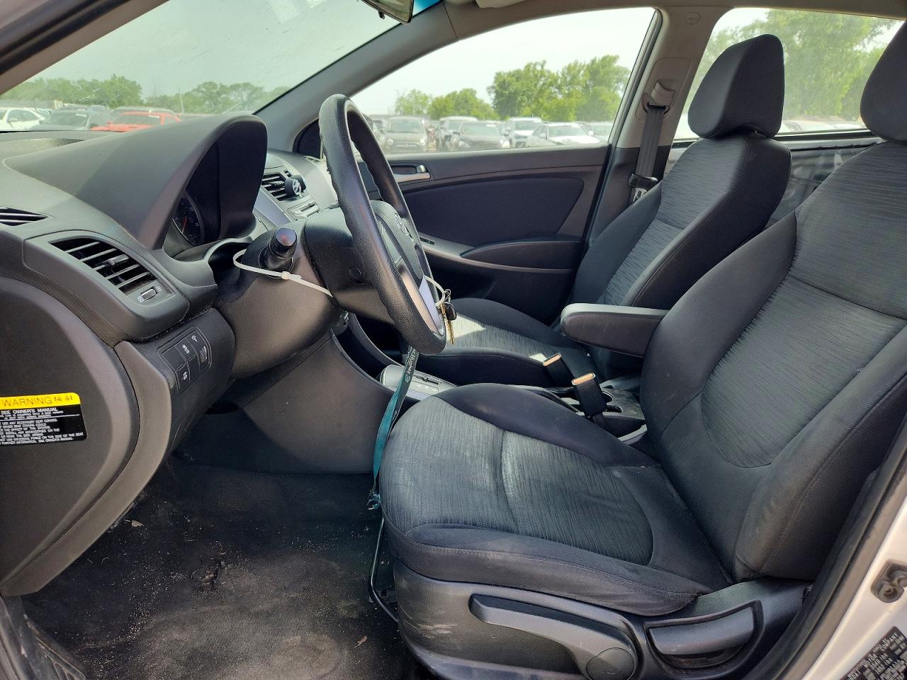 HYUNDAI ACCENT 2017 — 8