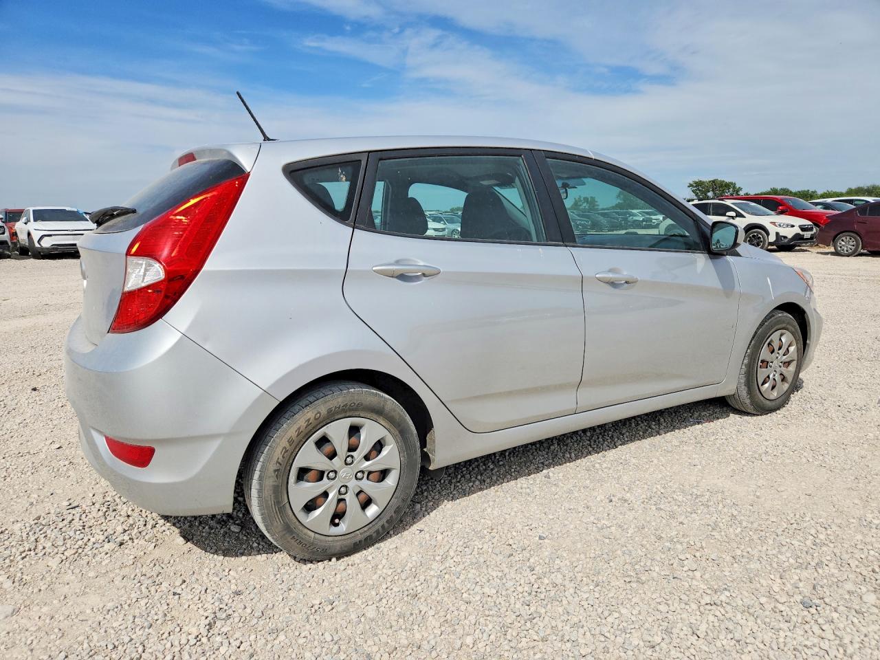 HYUNDAI ACCENT 2017 — 4