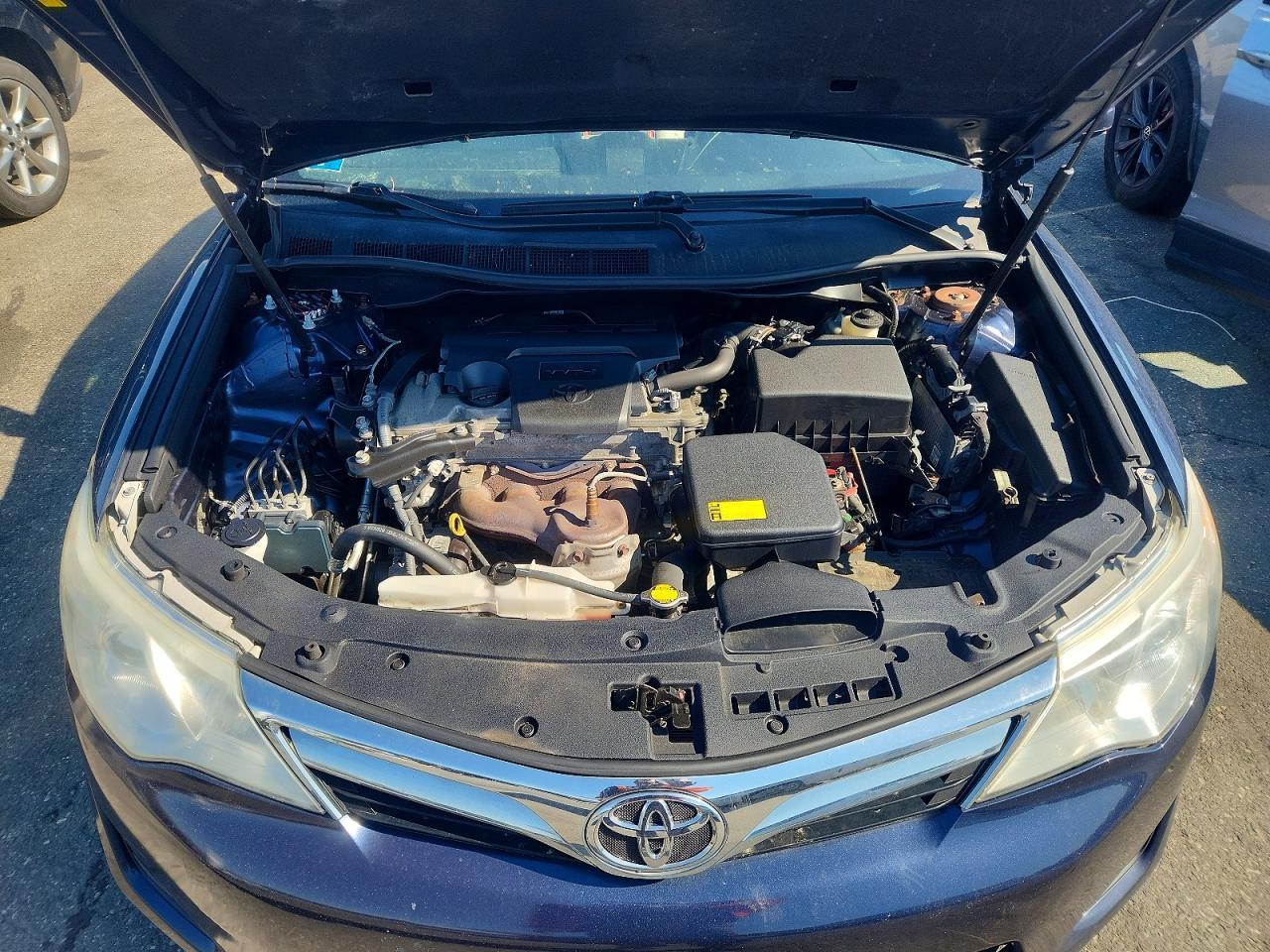 TOYOTA CAMRY 2014 — 12