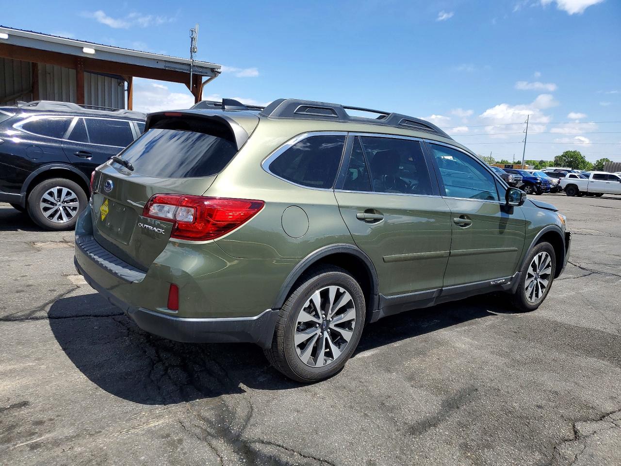 SUBARU OUTBACK 2016 — 4