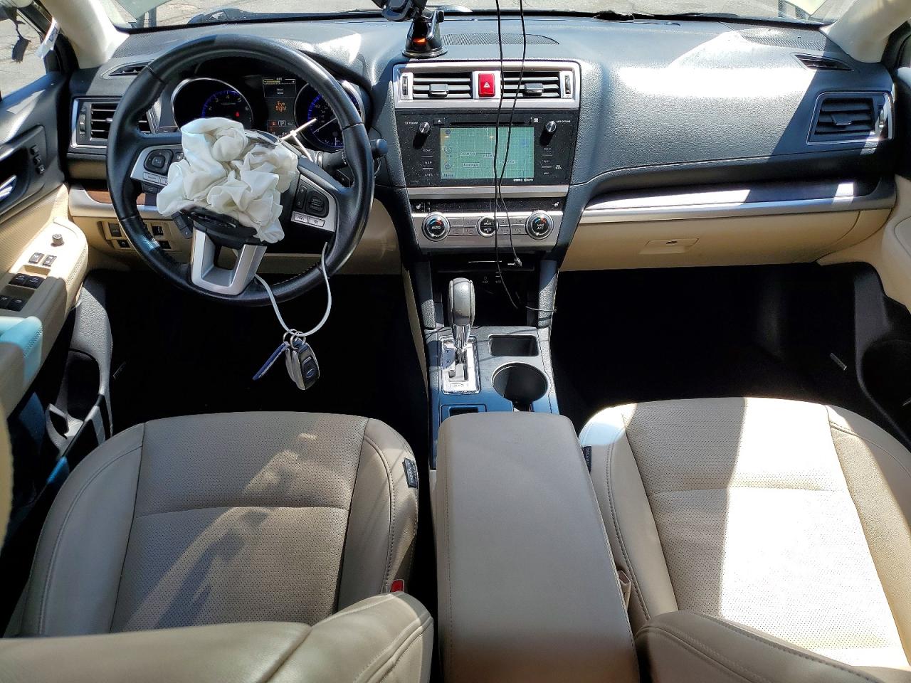 SUBARU OUTBACK 2016 — 9