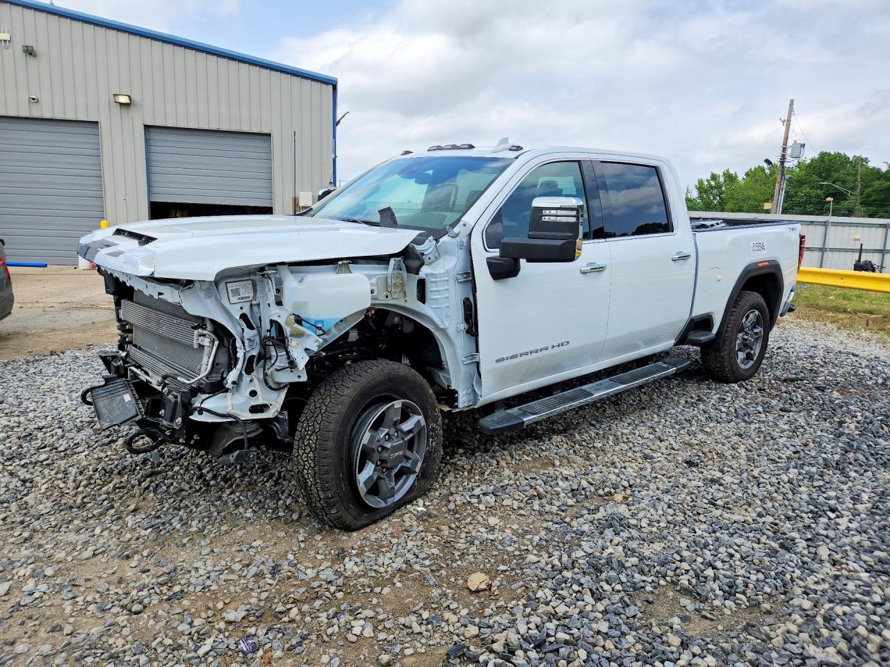GMC SIERRA 2025 — 2