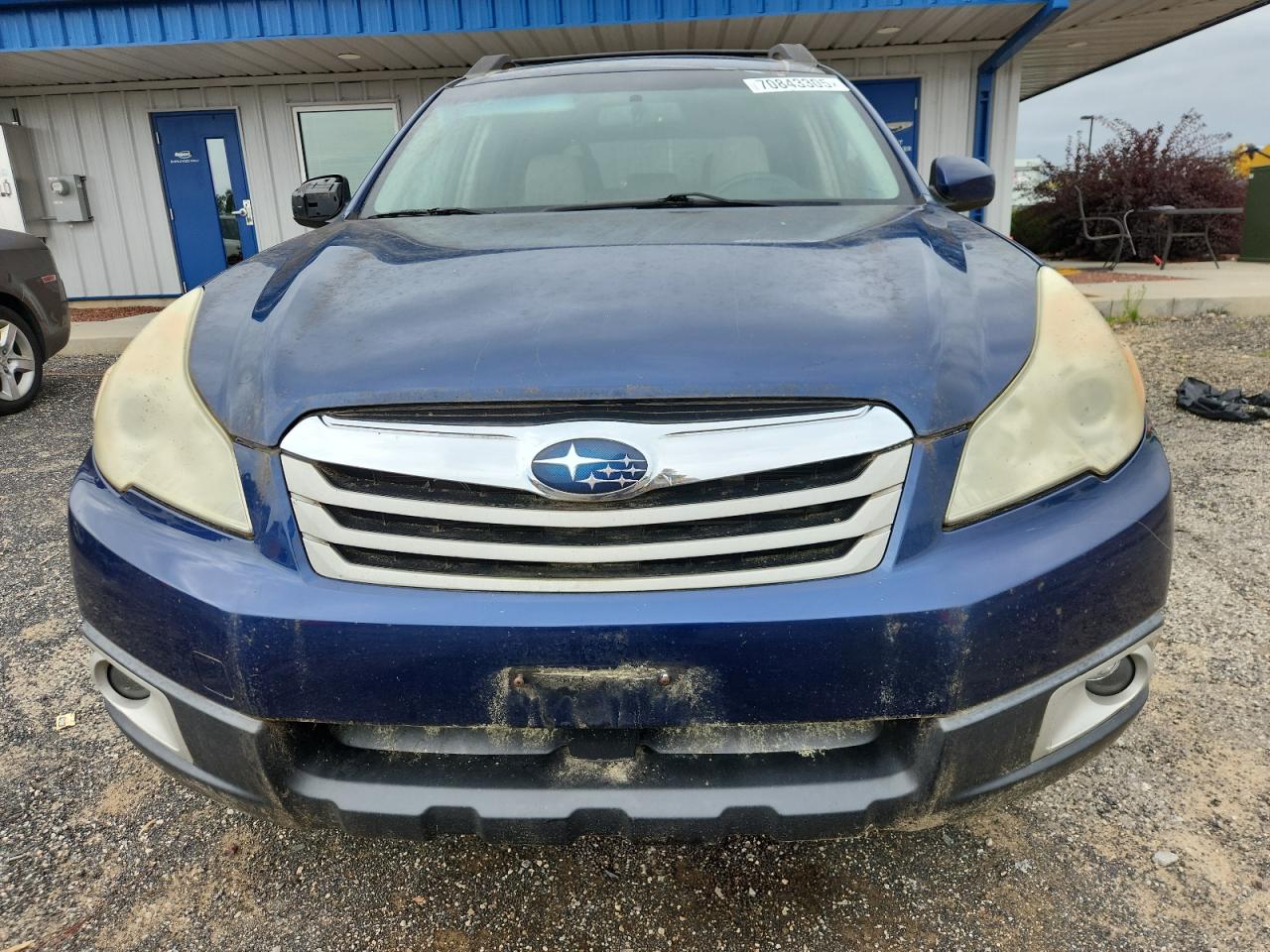 SUBARU OUTBACK 2010 — 6
