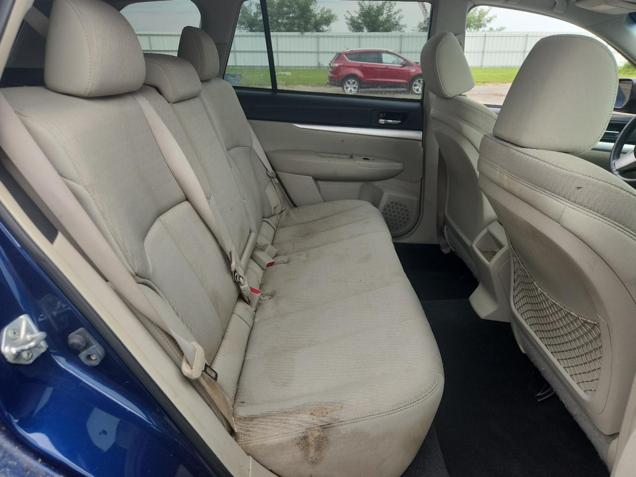 SUBARU OUTBACK 2010 — 12