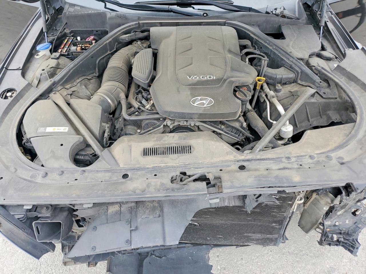 HYUNDAI GENESIS 2015 — 12