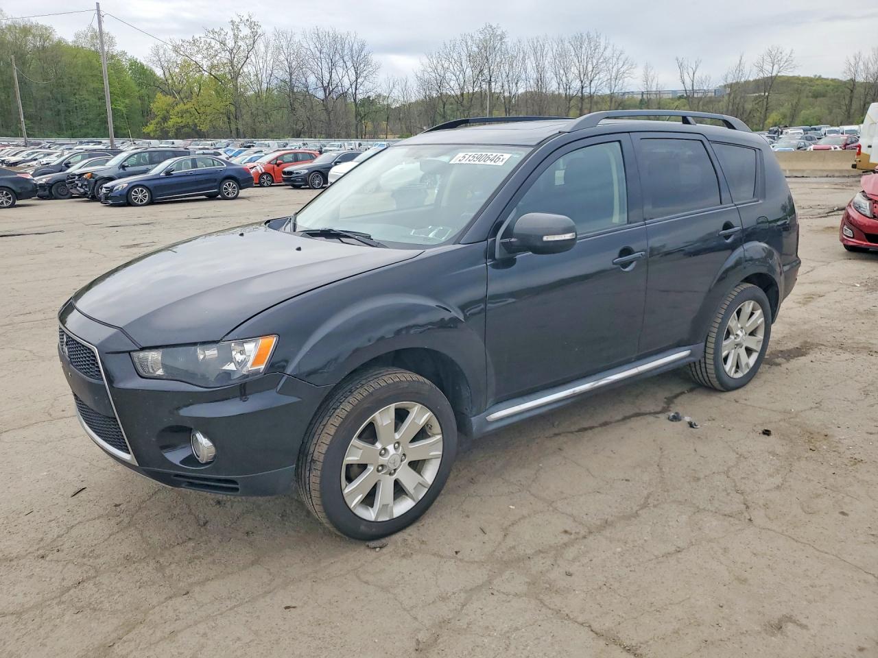 MITSUBISHI OUTLANDER 2013 — 2