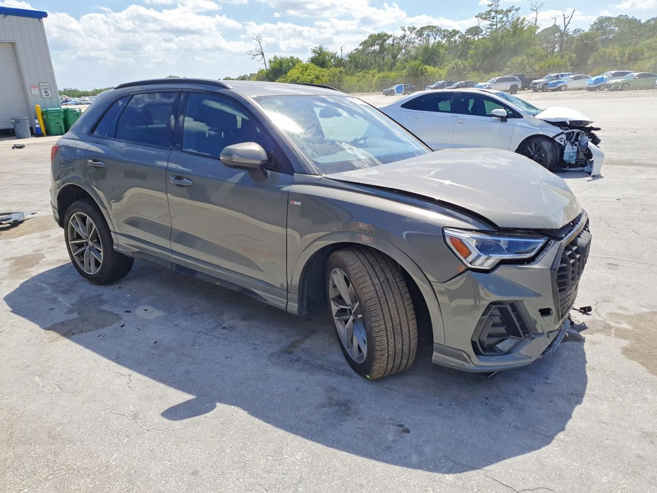 AUDI Q3 2025 — 5