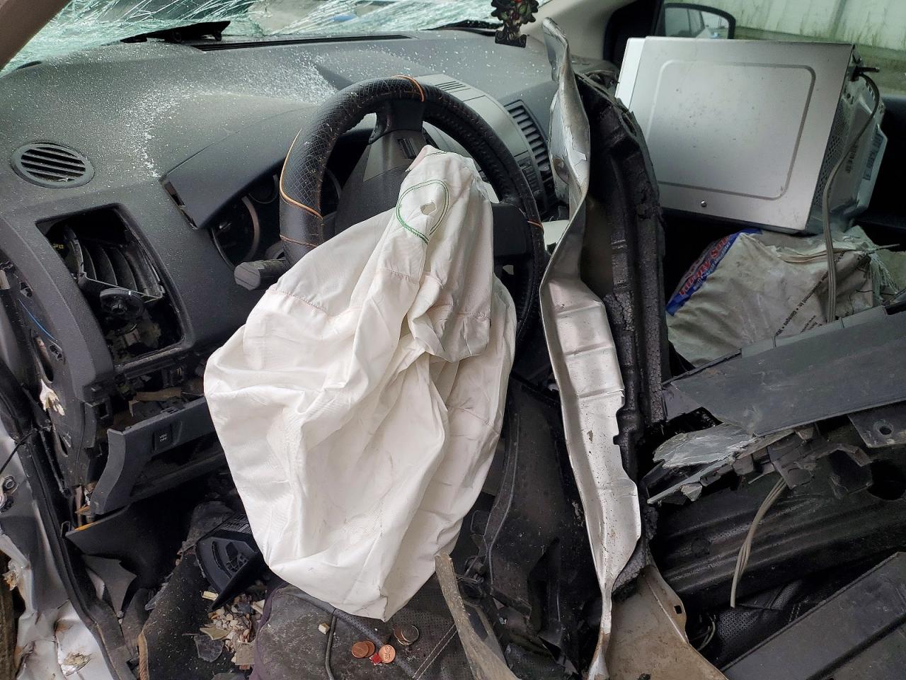NISSAN SENTRA 2010 — 9