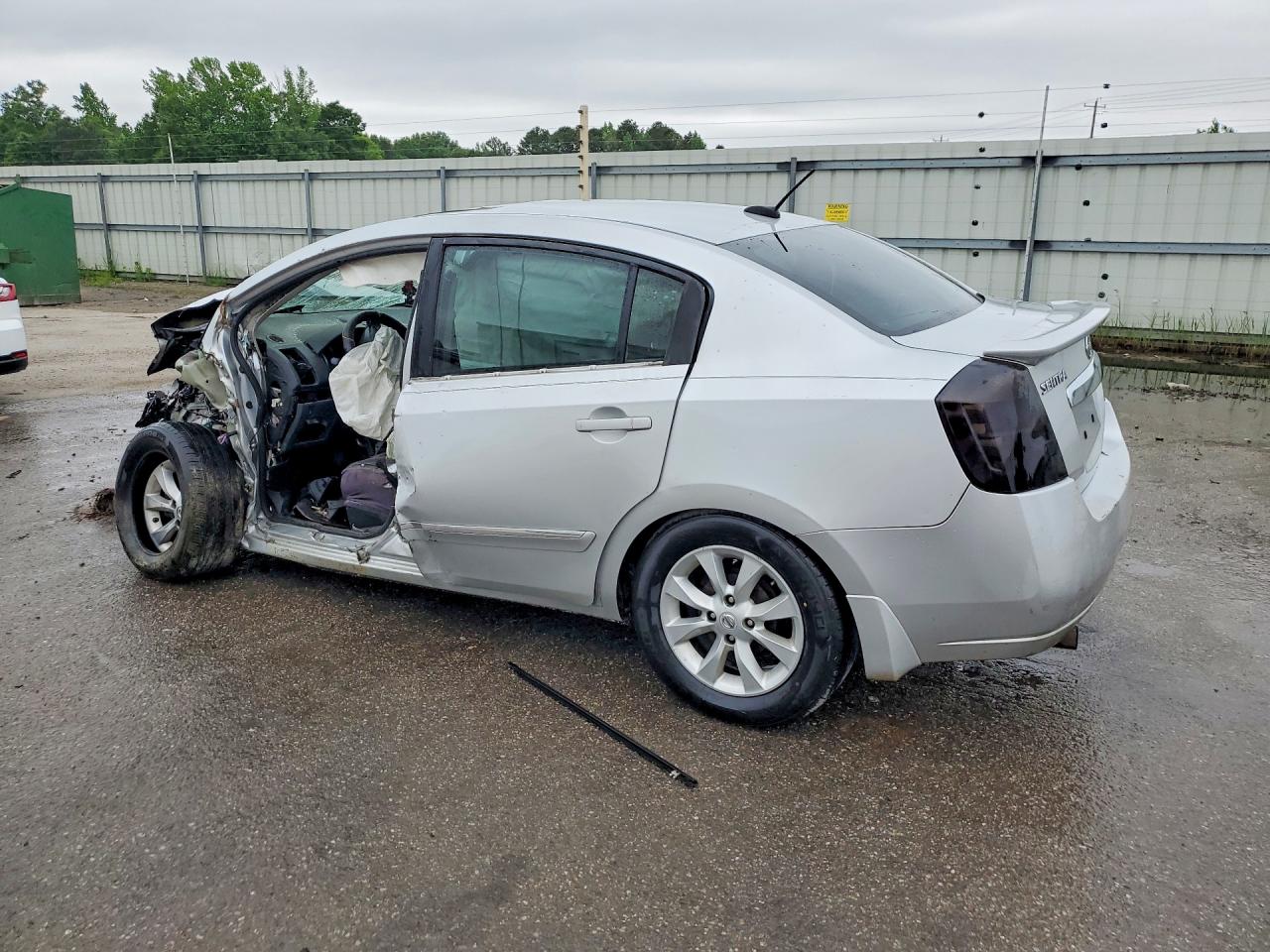 NISSAN SENTRA 2010 — 3