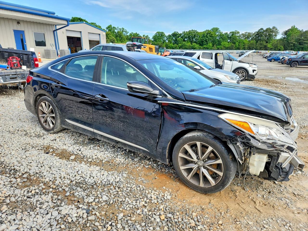 2017 HYUNDAI AZERA BASE